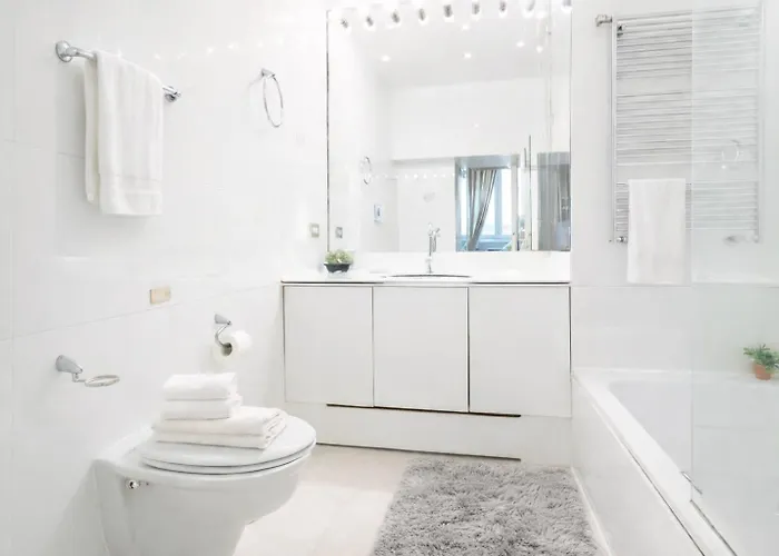 Luxury In Via Dei Cartari Spacious, Elegant, * Rome