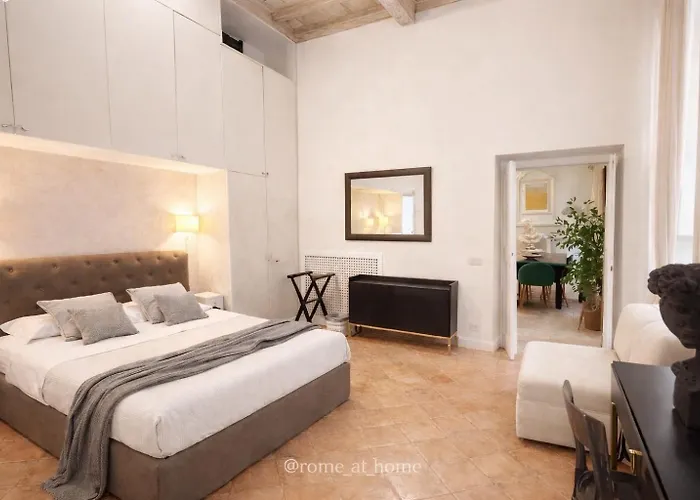 Luxury In Via Dei Cartari Spacious, Elegant, *