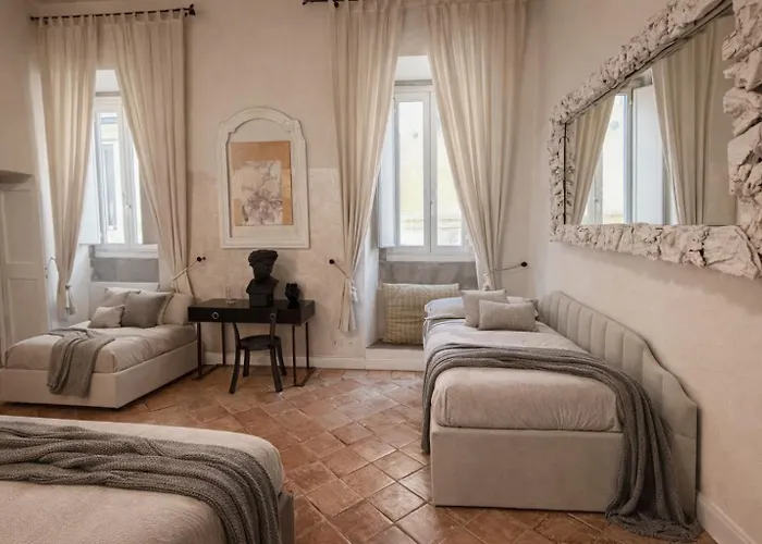 Luxury In Via Dei Cartari Spacious, Elegant, Rome
